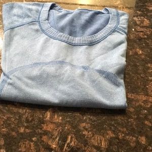 Lululemon athletic top